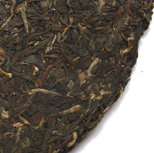 China Lincang Raw Puerh front close up